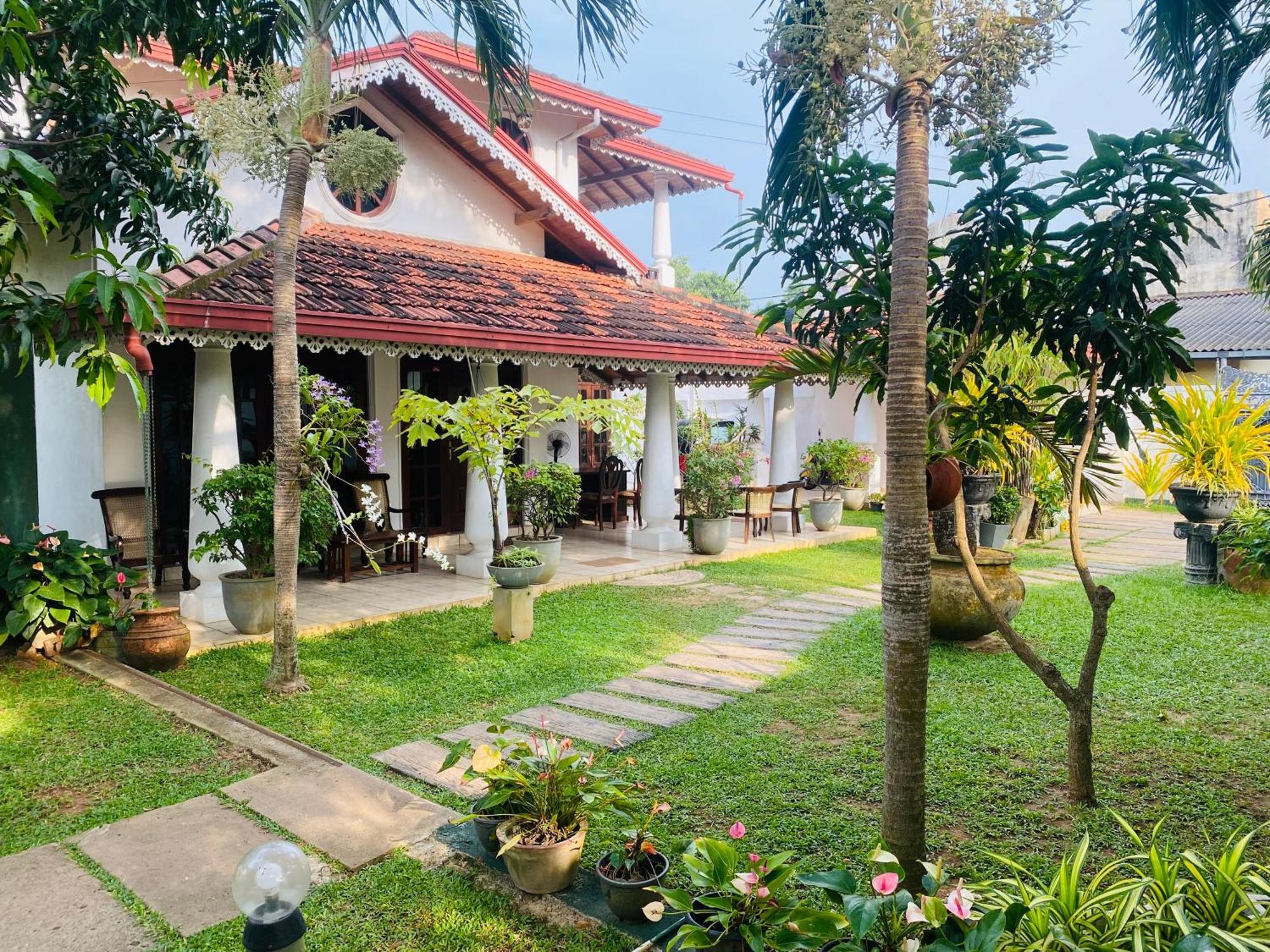 Sujeewani Villa Negombo Dış mekan fotoğraf