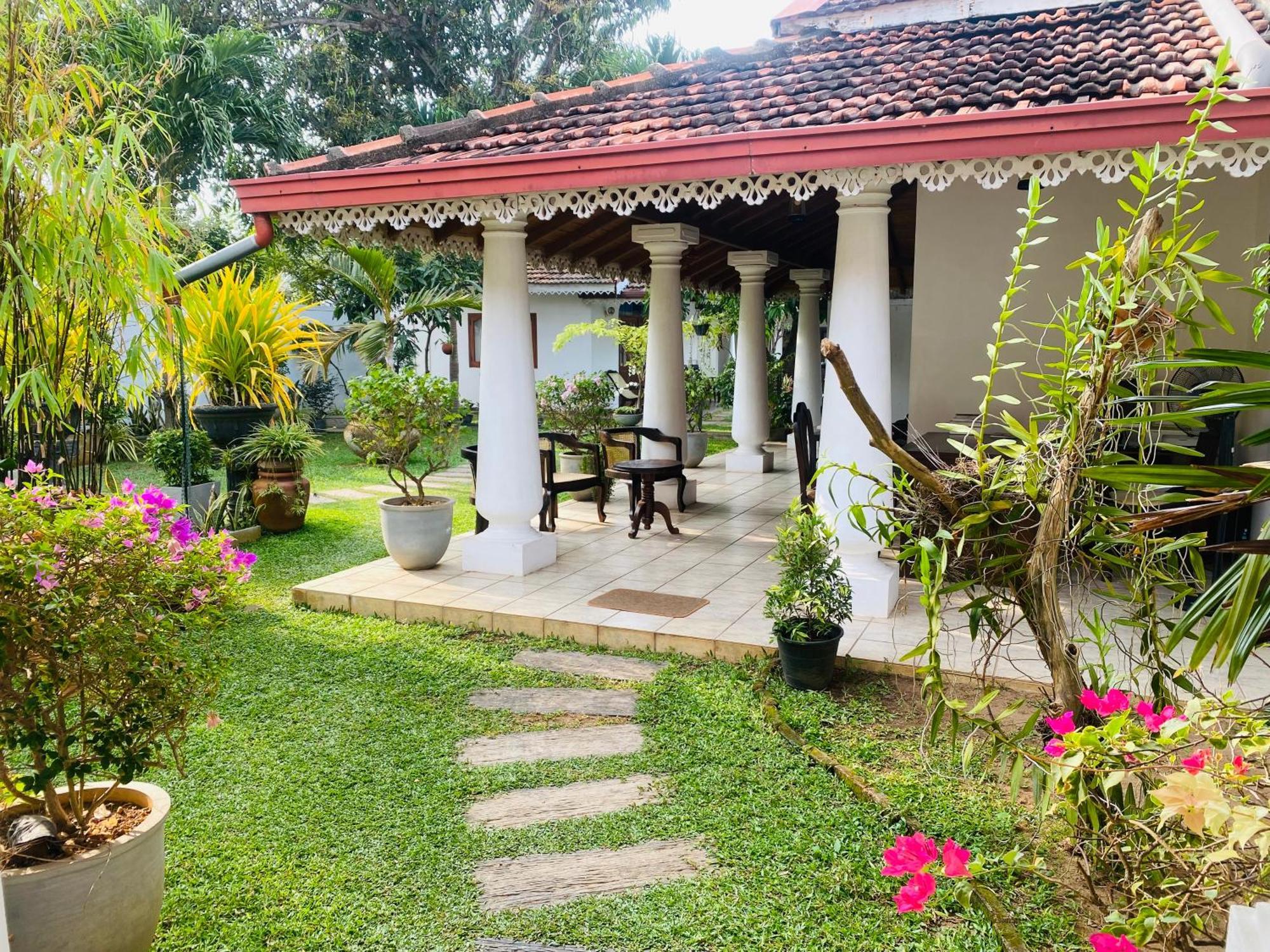 Sujeewani Villa Negombo Dış mekan fotoğraf