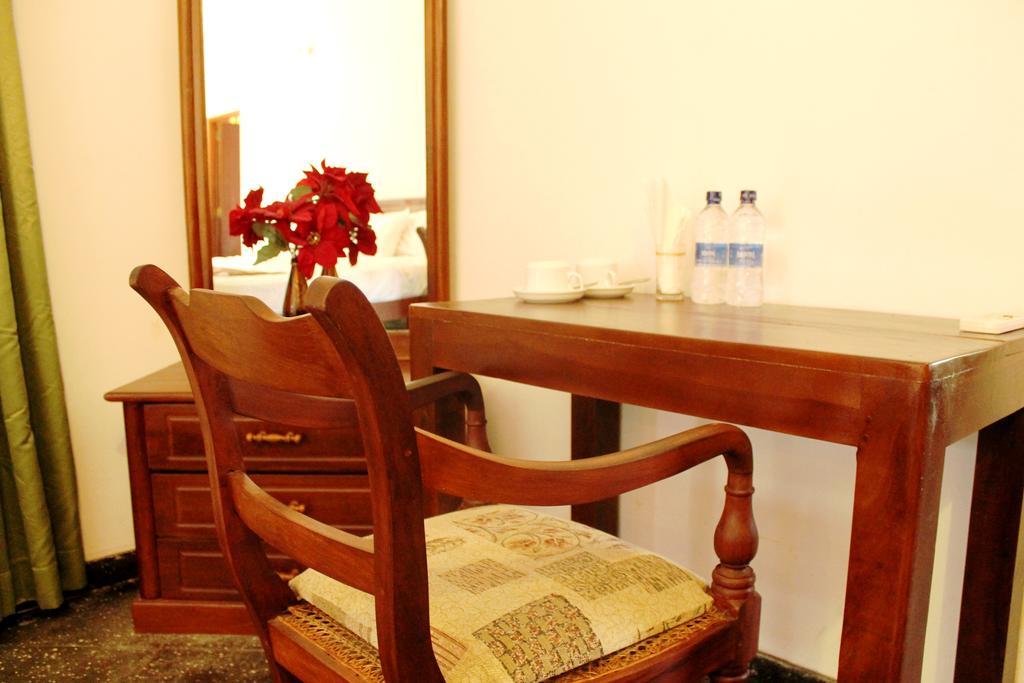 Sujeewani Villa Negombo Dış mekan fotoğraf