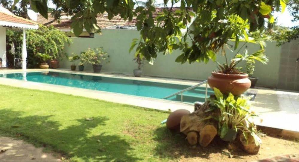 Sujeewani Villa Negombo Dış mekan fotoğraf